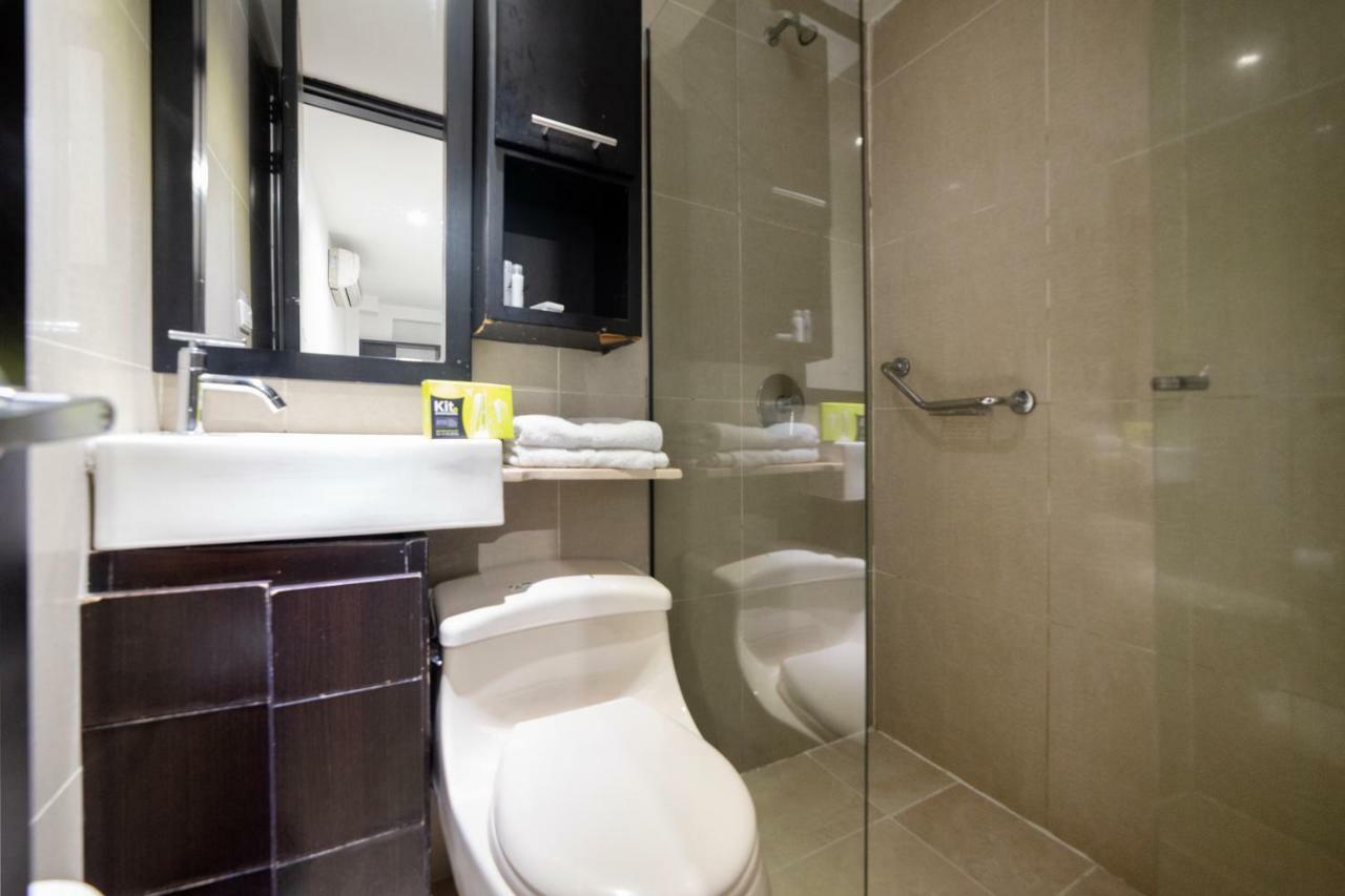 Ayenda 1236 Platinum Plaza Hotel Medellin Exterior photo